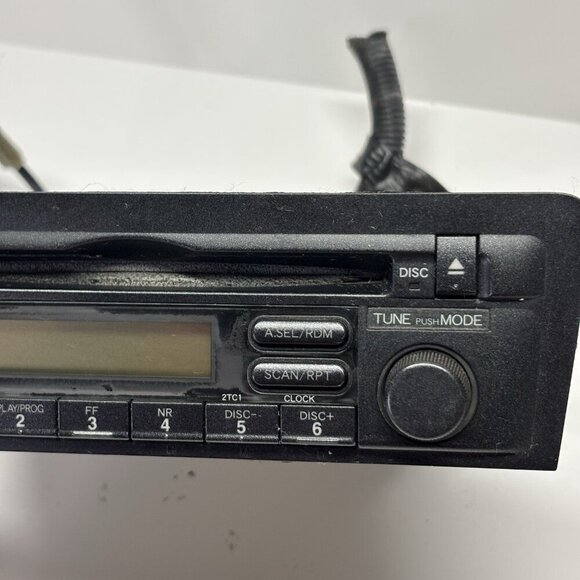 2001-2004 HONDA CIVIC FACTORY STEREO CD PLAYER RADIO MF721AA OEM AM/FM - Picture 5 of 12